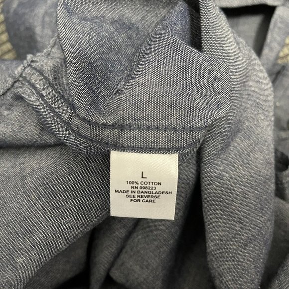 Magellan Outdoors Chambray Shirt Men's Classic Fit Size large long sleeve Blue - Picture 5 of 5